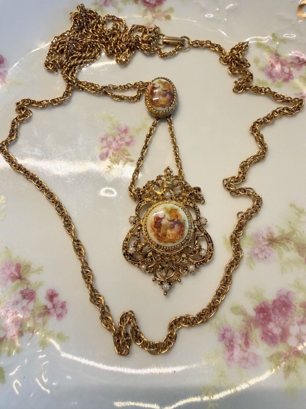 Vintage 70s Double Porcelain Pendant French Fragonard Necklace